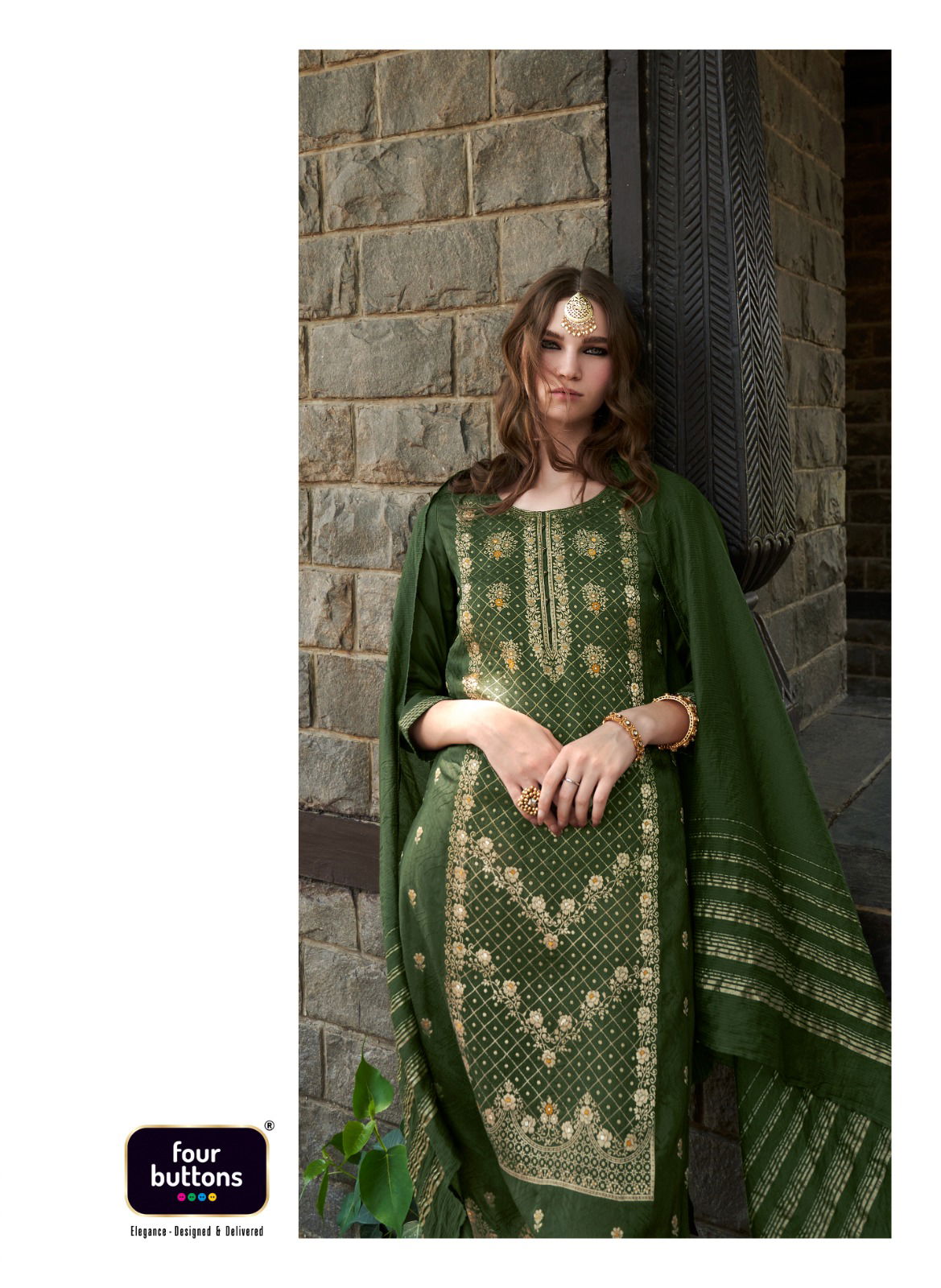 Royalty 5 Four Buttons Heavy Designer Readymade Suits Catalog